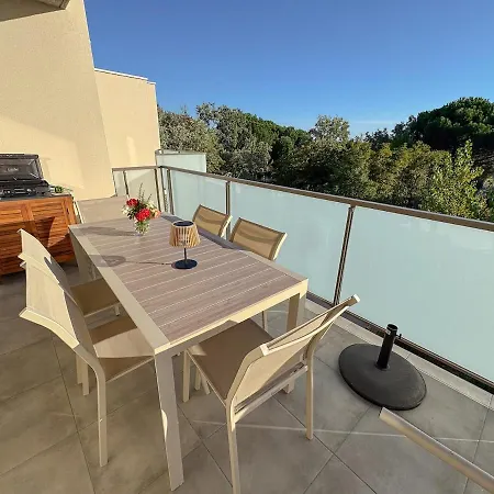 Aurora, Magnifique Classe 3 Etoiles, 6 P, Acces Direct Plage, Parking Prive Apartament Vias
