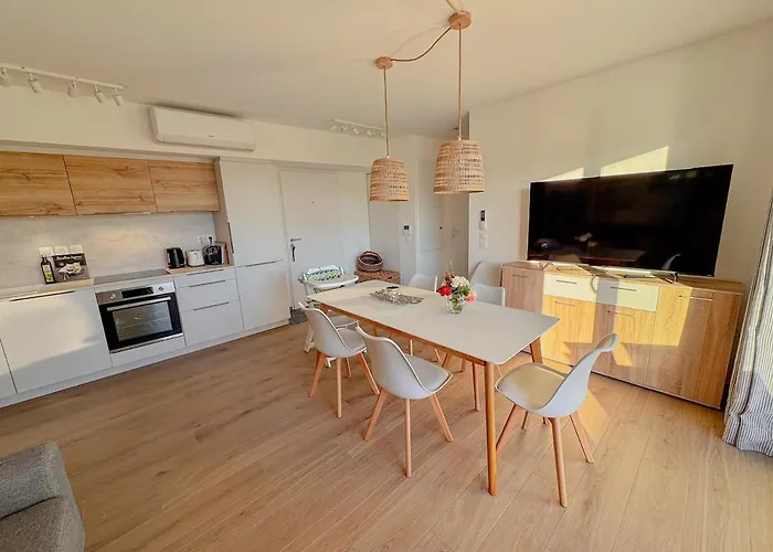 Aurora, Magnifique Classe 3 Etoiles, 6 P, Acces Direct Plage, Parking Prive Apartament