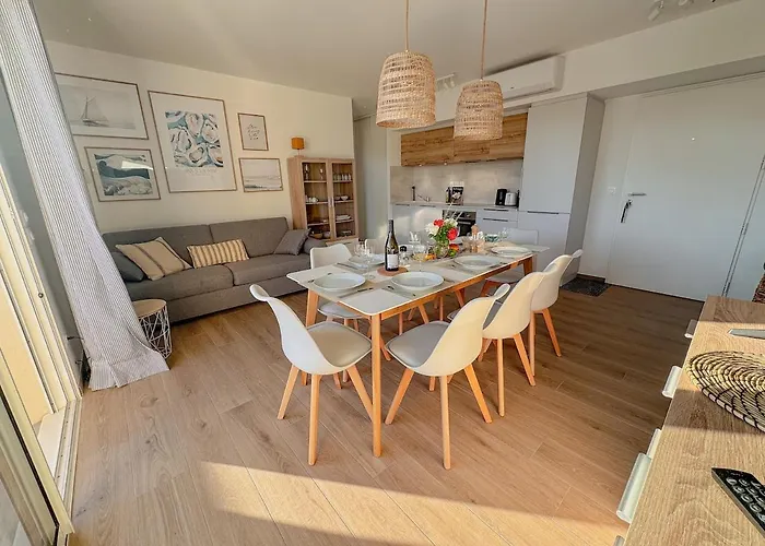Aurora, Magnifique Classe 3 Etoiles, 6 P, Acces Direct Plage, Parking Prive Apartament Vias