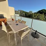 Aurora, Magnifique, Classe 3 Etoiles, 6 Personnes, Acces Direct Plage, Parking Prive, Vue A Travers La Pinede Appartement Vias