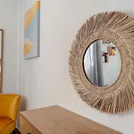 Appartement Aurora, Magnifique, Classe 3 Etoiles, 6 Personnes, Acces Direct Plage, Parking Prive, Vue A Travers La Pinede *