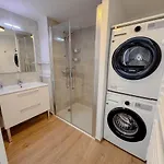 Aurora, Magnifique, Classe 3 Etoiles, 6 Personnes, Acces Direct Plage, Parking Prive, Vue A Travers La Pinede Appartement *