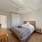 Aurora, Magnifique, Classe 3 Etoiles, 6 Personnes, Acces Direct Plage, Parking Prive, Vue A Travers La Pinede Appartement