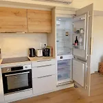 Aurora, Magnifique, Classe 3 Etoiles, 6 Personnes, Acces Direct Plage, Parking Prive, Vue A Travers La Pinede * Vias