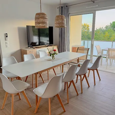 Aurora, Magnifique, Classe 3 Etoiles, 6 Personnes, Acces Direct Plage, Parking Prive, Vue A Travers La Pinede *
