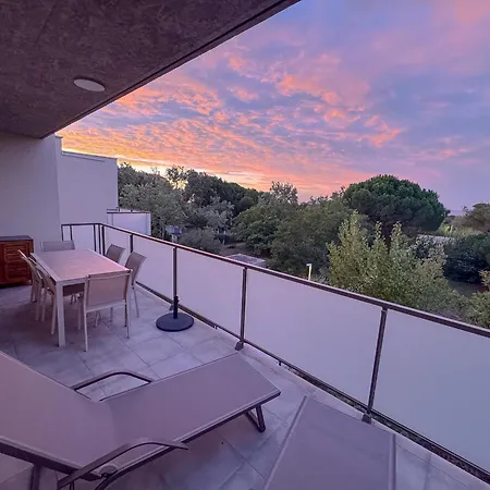 Apartmán Aurora, Magnifique, Classe 3 Etoiles, 6 Personnes, Acces Direct Plage, Parking Prive, Vue A Travers La Pinede
