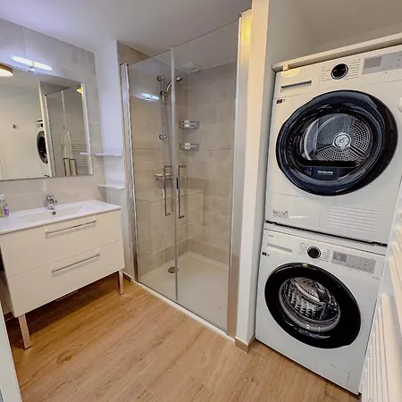 Apartmán Aurora, Magnifique, Classe 3 Etoiles, 6 Personnes, Acces Direct Plage, Parking Prive, Vue A Travers La Pinede *