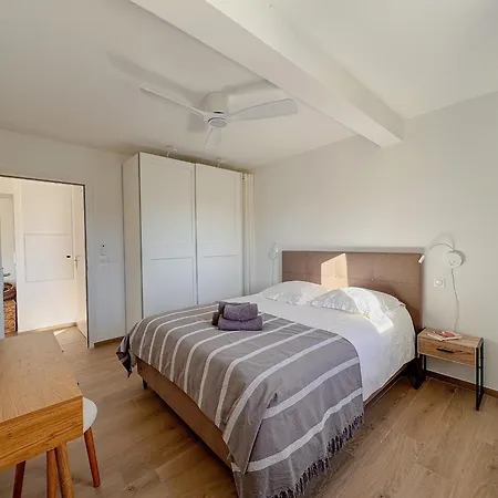 Aurora, Magnifique, Classe 3 Etoiles, 6 Personnes, Acces Direct Plage, Parking Prive, Vue A Travers La Pinede Apartmán