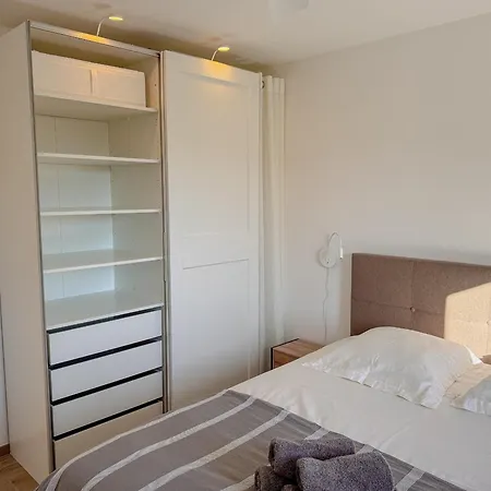 Aurora, Magnifique, Classe 3 Etoiles, 6 Personnes, Acces Direct Plage, Parking Prive, Vue A Travers La Pinede Vias