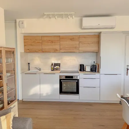 Aurora, Magnifique, Classe 3 Etoiles, 6 Personnes, Acces Direct Plage, Parking Prive, Vue A Travers La Pinede Apartmán Vias