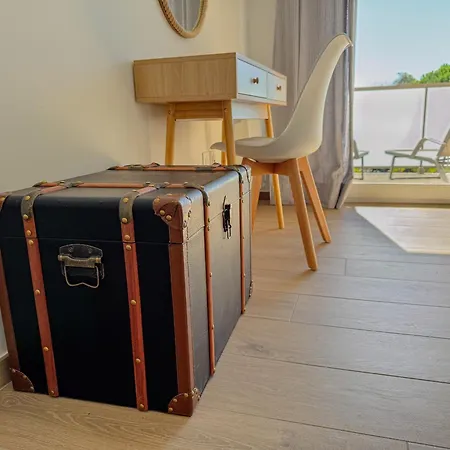 Apartmán Aurora, Magnifique, Classe 3 Etoiles, 6 Personnes, Acces Direct Plage, Parking Prive, Vue A Travers La Pinede Vias