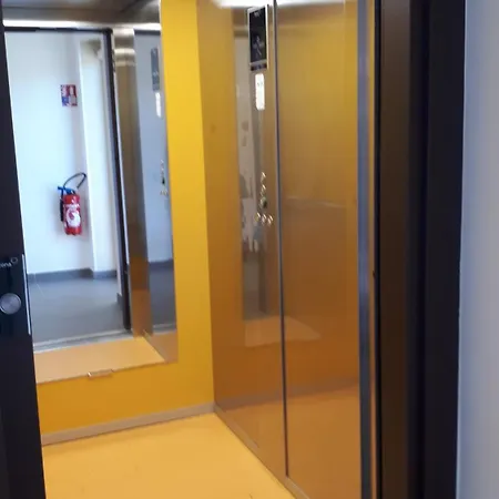 Aurora, Magnifique, Classé 3 étoiles, 6 Personnes, Accès Direct Plage, Parking Privé, Vue à Travers La Pinède Apartamento