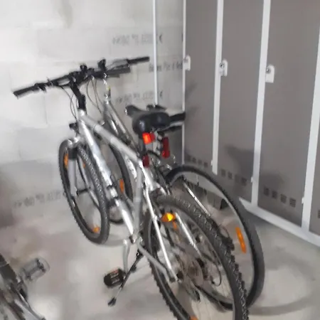 Apartmán Aurora, Magnifique, Classe 3 Etoiles, 6 Personnes, Acces Direct Plage, Parking Prive, Vue A Travers La Pinede