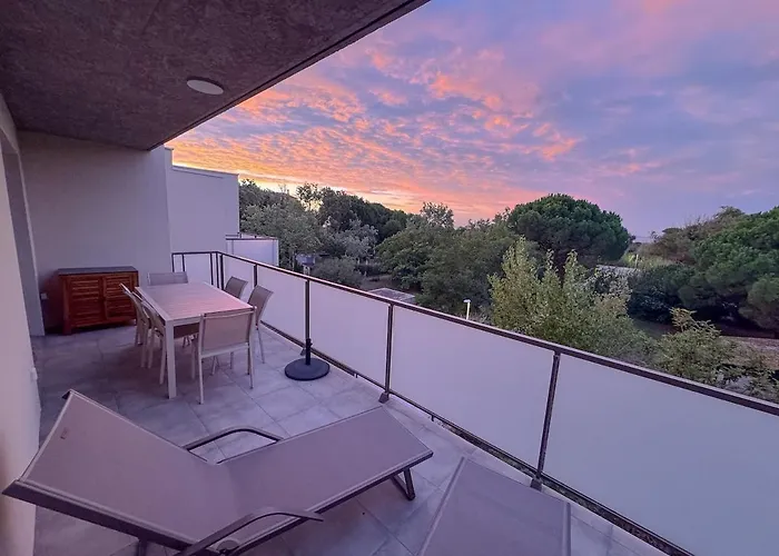 Aurora, Magnifique Classe 3 Etoiles, 6 P, Acces Direct Plage, Parking Prive Apartment