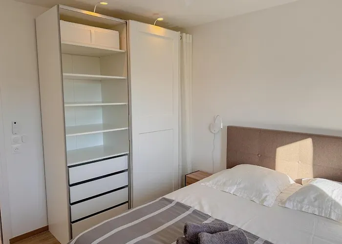 Aurora, Magnifique Classe 3 Etoiles, 6 P, Acces Direct Plage, Parking Prive